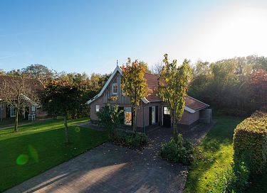 Familiehuis met grote tuin en sauna - 9