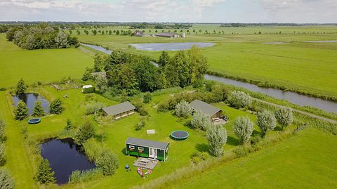 Spacious glamping tent (4p) by the water - 2