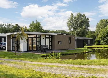 Comfortabel tiny house aan het water - 2