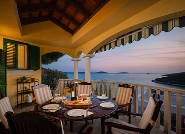 Vakantiehuis met panoramisch uitzicht op zee - 23