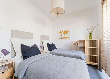 Logement de vacances moderne au bord de l'eau - 14