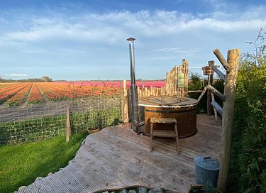 Yourte romantique avec jacuzzi privé - 10