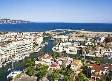 Vakantiehuis vlakbij water en met zwembad - 21