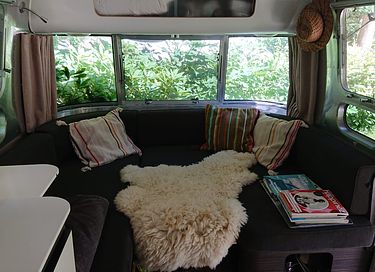Authentieke Airstream caravan in het bos - 9