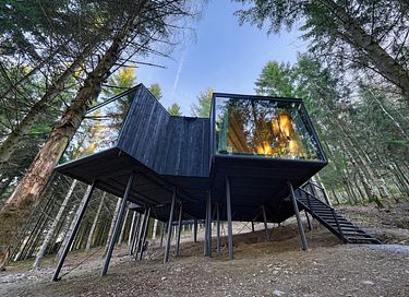 Unique design cabin with sauna in the Ardennes
