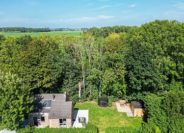 Maison familiale moderne et lumineuse avec grand jardin - 37