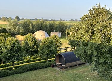 Romantische glamping Dome met privé hottub - 15