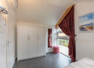 Comfortable family home on the coast - 12