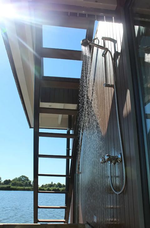 Unieke waterbeleving op luxe woonboot - 4