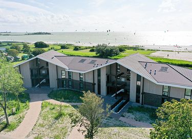 Beach studio overlooking the IJsselmeer