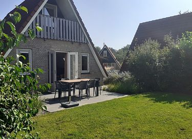 Hübsches A-Frame-Häuschen in einer kleinen Ferienanlage