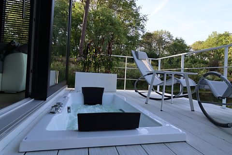 Tiny House sur l'eau ac espace bien-être - 3