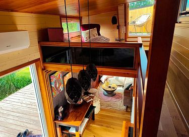 Tiny House with Private Jacuzzi  - 7