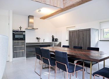 Cozy holiday home for 6 people - 8