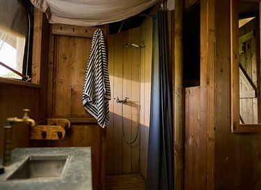 Casita con ducha en una granja de Brabante - 17