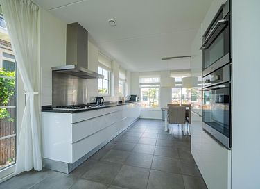 Group accommodation by the water in North Holland - 7