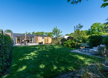 Attractive bungalow with outdoor shower - 32