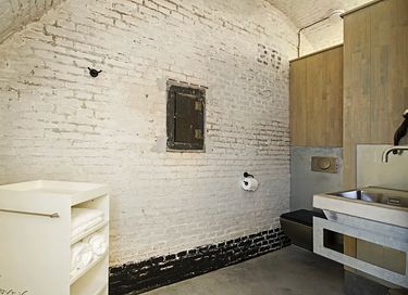 Luxury suite in an old Dutch fortress - 8