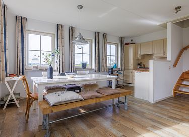 Spacious vacation home near beach on Ameland - 4