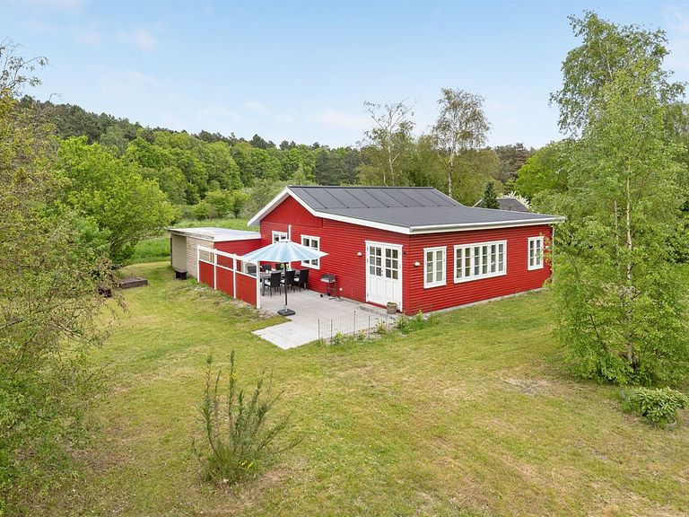 Kleurrijk vakantiehuis in een prachtig gebied - 1