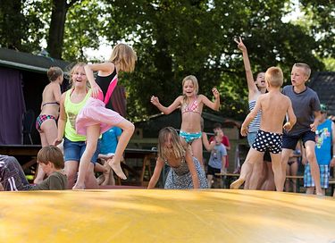 Kinderbungalow (6p) met warme bubbeltub  - 20