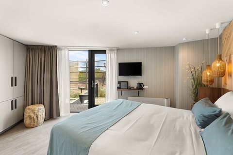 Luxe hotelkamer aan de kust met privé sauna  - 3