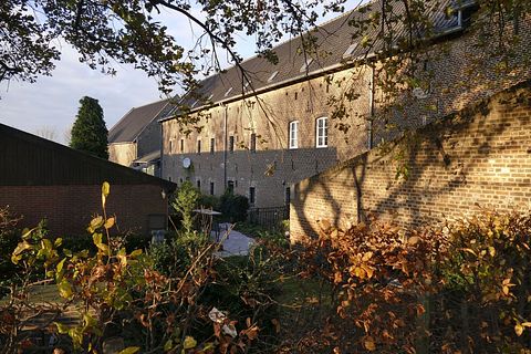 Group lodging (12 pers) in old country house - 5