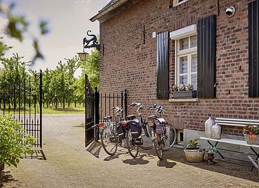 Beautifully located group lodging in Limburg - 55