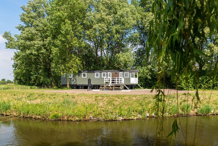 Prachtige pipowagen met veel privacy  - 1