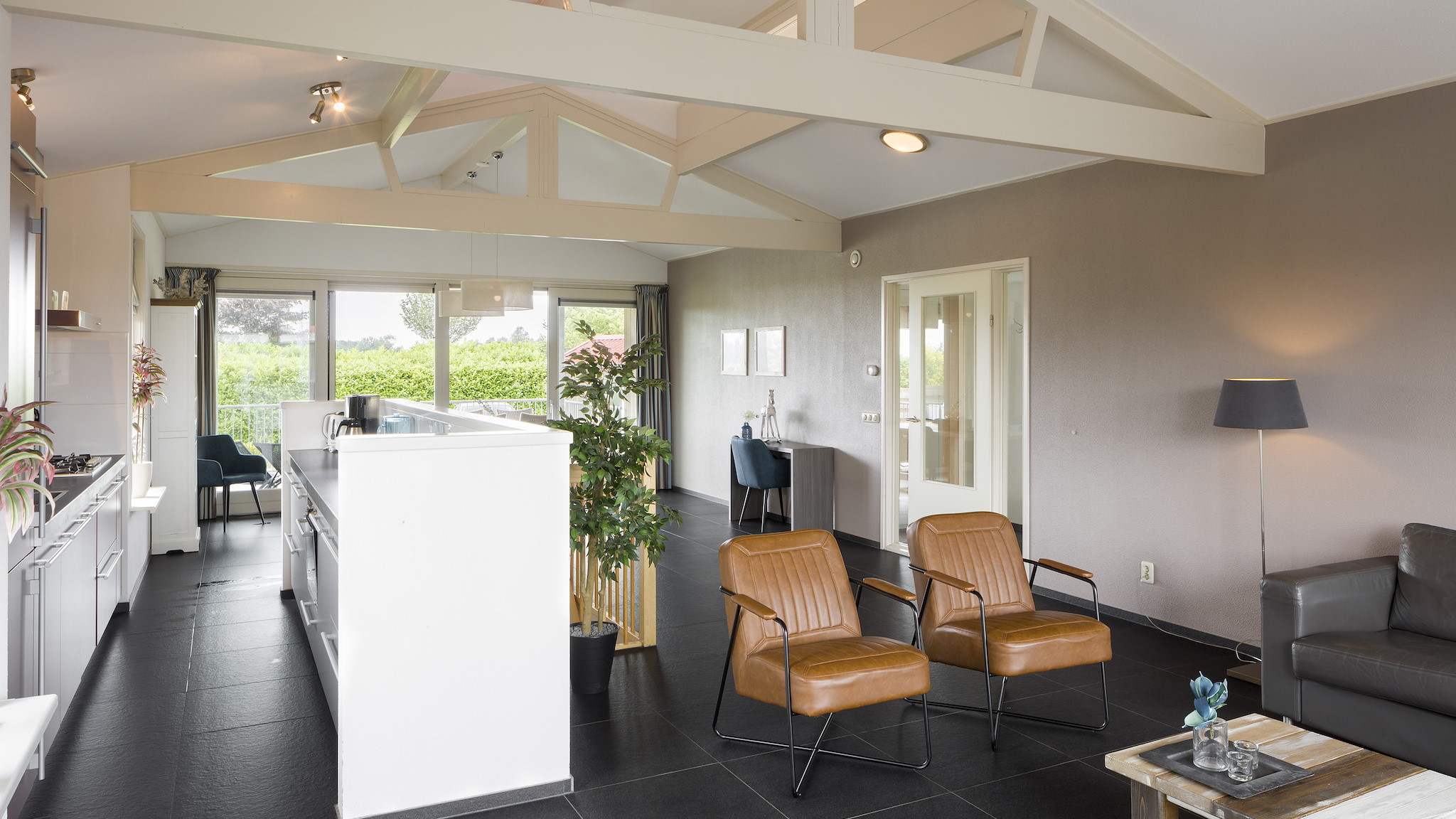 Vakantievilla (6p) met wellness aan het water